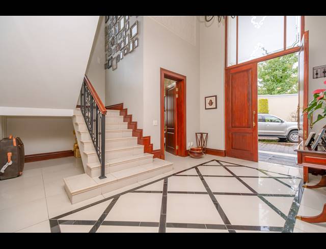 4 BEDROOM CLUSTER FOR SALE IN BRYANSTON